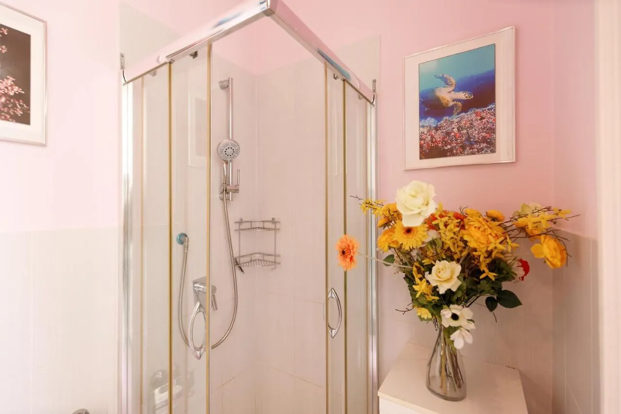 Duomo 77 - In The Heart Of The Historical Center By Elite Villas Naples Apartment